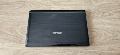 LEPTOP ASUS X35S PROCESOR i5-2430M/2,4GHz/NU DA IMAGINE PE DISPLAY DOAR PE HDMI .FARA HARD ,FARA RAMI ,NU TINE BATERIA . foto