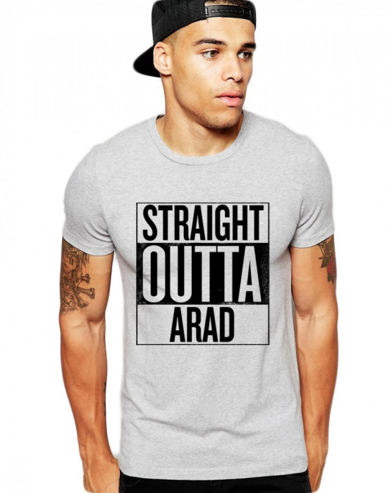 Tricou barbati gri cu text negru - Straight Outta Arad - XL