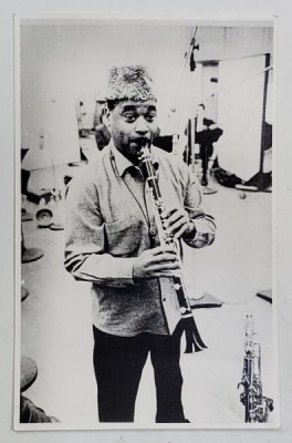 JIMMY HAMILTON ( 1917 -1994 ) , SAXOFONIST SI CLARINETIST AMERICAN , FOTOGRAFIE , ANII &amp;#039; 70 foto