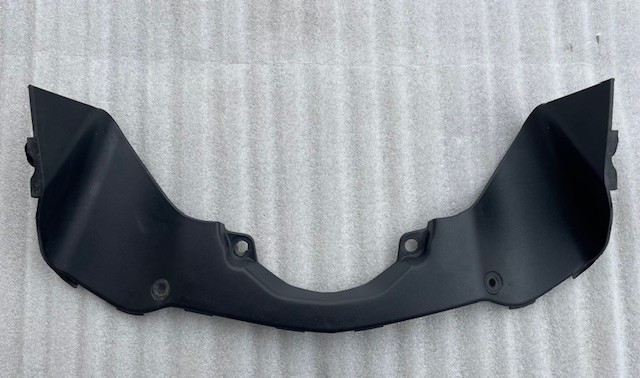 Carena interioara mijloc 94461-38G00 Suzuki GSF1250S 07-16 GSF650S 05-08 GSF1200S 06 Bandit