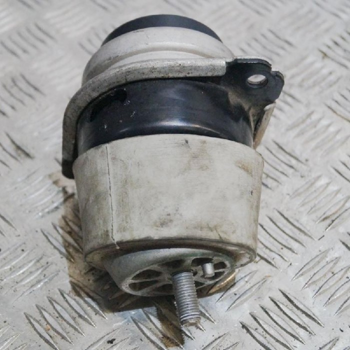 Suport motor st&acirc;nga AUDI Q7 4L 2009 OEM: 7L8199131A | 2010504