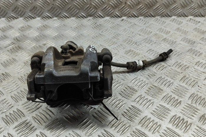 Etrier de fr&acirc;nă dreapta spate VOLVO V60 II 2020 OEM: 32217364 26363011