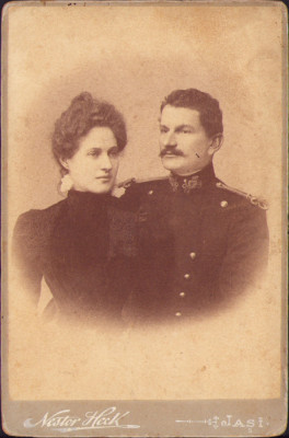 HST P2/210 Poză ofițer rom&amp;acirc;n de v&amp;acirc;nători uniformă model 1895 studio Heck Iași foto