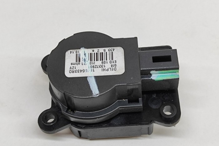 Motoras clapetă aeroterma OPEL MOKKA / MOKKA X 2015 OEM: 13372986 21759433