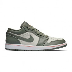 Pantofi Barbati Nike Air Jordan 1 Low 553558121 foto