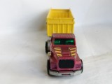 bnk jc Matchbox Super Kings - Articulated Tipper Truck K-18