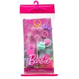Set accesorii cu pantofi si gentuta, Barbie, HWV73