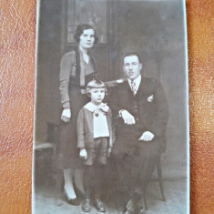 Fotografie de familie, tip Carte Postala, perioada interbelica, necirculata