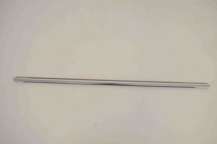 Chedar geam ușă st&acirc;nga spate VW SHARAN 7N1, 7N2 2015 OEM: 7N0843469