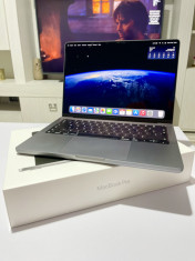 Macbook Pro 14 foto