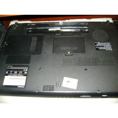Carcasa inferioara - bottom laptop Toshiba Satellite L500&amp;iuml;&amp;raquo;&amp;iquest; foto