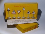 Macheta Panneaux de signalisation Route - Dinky Toys