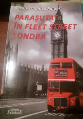 PARASUTAT IN FLEET STREET LONDRA Vasile Dumitru Fulger foto