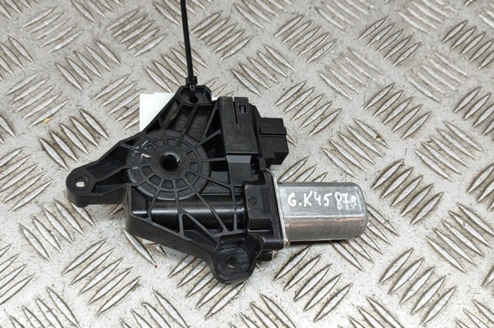 Motor macara geam ușă st&acirc;nga spate MERCEDES-BENZ EQC 2022 OEM: A2139060502 27370874