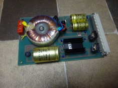 Mini transformator de retea toroidal 13,5v-0-13,5v /aux 8v.
