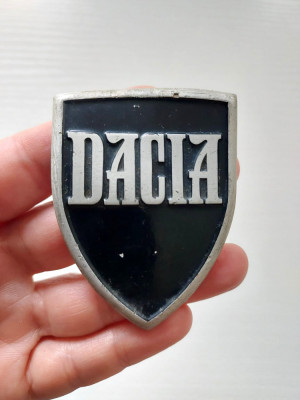 Sigla/ emblema DACIA veche - metalică (aluminiu) 60 x 45 mm foto