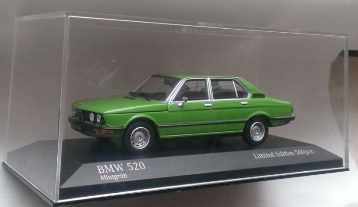 Minichamps 1:43 BMW 520 E12 année de construction 1974 vert 943023003