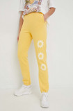 Cumpara ieftin Billabong pantaloni de trening din bumbac X SMILEY femei, culoarea galben, cu imprimeu