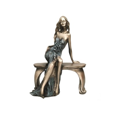 Statueta reprezentand o Fata pe banca 18x24 cm foto