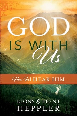 God Is with Us foto