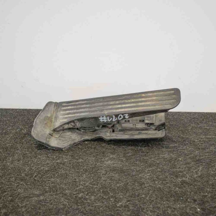 Pedala de accelerație VW PASSAT B6 3C2 2010 OEM: 1K2721503M6PV008745 2732758