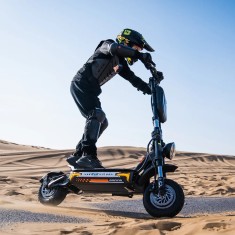 Trotineta electrica pliabila Kukirin G4 Max, Viteza maxima 86km/h, Autonomie maxima 95km, Motor 2x1600W, Acumulator 60V 35.2Ah