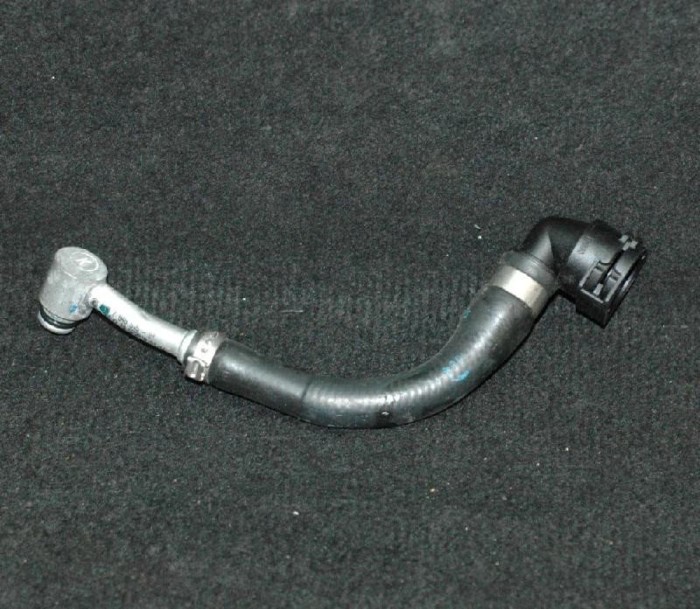 Furtun radiator răcire dreapta BMW 4 Coupe F32, F82 2014 OEM: 7848505 1963197
