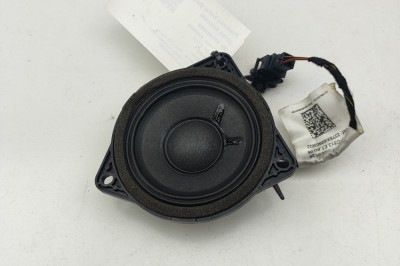 Difuzor ușă st&amp;acirc;nga față PORSCHE Taycan 2021 OEM: 720777-0020,971035415F,9J0971657 | 31693002 foto