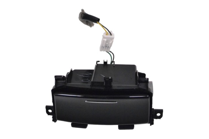 Scrumiera INFINITI Q50 2016 OEM: 688PZ-4GA0A,88800-4GA0A 17511123