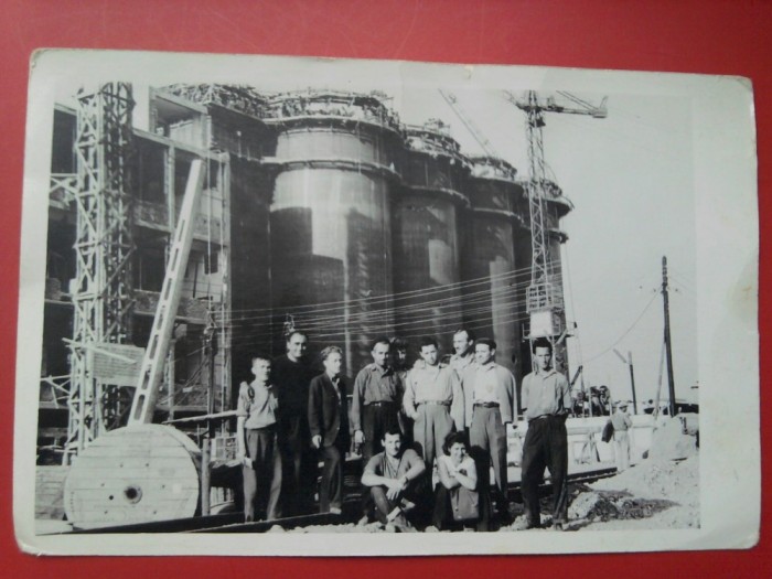 Construind socialismul: Fabrica Nutreturi Combinate Iasi anii 1970