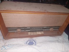 Aparat radio CARMEN 3-ELECTRONICA,Aparat radio vechi pe lampi de colectie,masiv,Radio carcasa lemn pe tuburi CARMEN S632A---RAR
