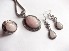 set colier , cercei si inel cu cuart roz 41898