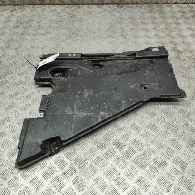 Scut motor st&amp;acirc;nga spate AUDI A5 Avant 2024 OEM: 8B3825215 foto