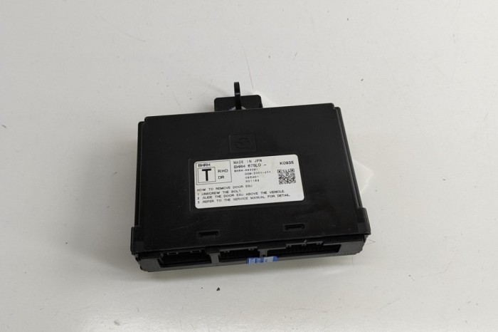 Modul de control ușă dreapta față MAZDA CX-30 DM 2023 OEM: BHRH-67-5L0,BHRH-66-S09 29831490