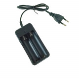 Incarcator pentru 2 acumulatori tip AA-AAA, JXC-006, conectare la 220V, cablu de 57cm, negru