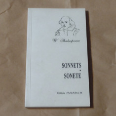 W.SHAKESPEARE - SONNETS \ SONETE editie bilingva