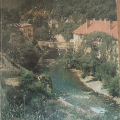 VACANTA IN ROMANIA - TEXT DORIN IANCU - EDITURA MERIDIANE, 1969