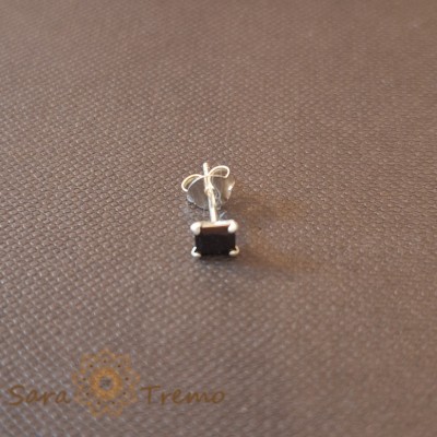 Cercel Unisex Argint 925 cu Cristal Zirconia Negru Patrat, 4 mm foto