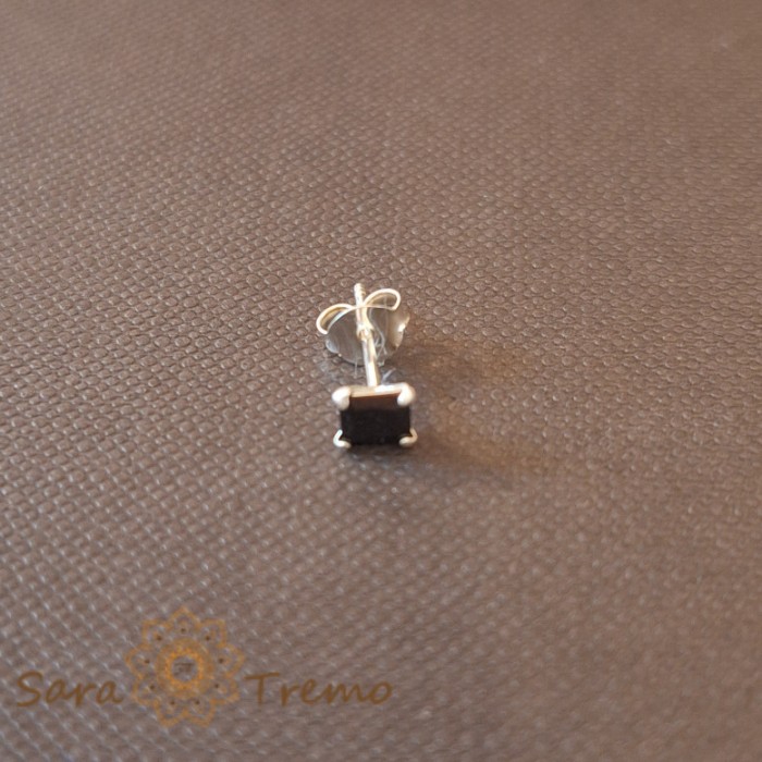 Cercel Unisex Argint 925 cu Cristal Zirconia Negru Patrat, 4 mm