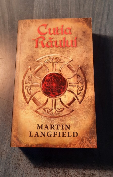 Cutia raului Martin Langfield