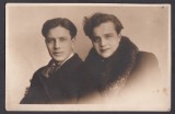 Fotografie tip Carte Postala Romania - tineri - foto atelier Apostol Papacostea Bucuresti, Circulata