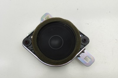 Difuzor ușă dreapta spate LEXUS RX _L1_ 2013 OEM: 86160-0WL90 29751669 foto