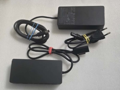 Docking Station Microsoft Surface 1661, 4K, sursa de alimentare inclusa foto