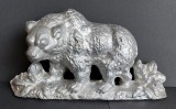 Ursul carpatin - ornament metalic vintage, folosit in comunism ca forma pentru turta dulce
