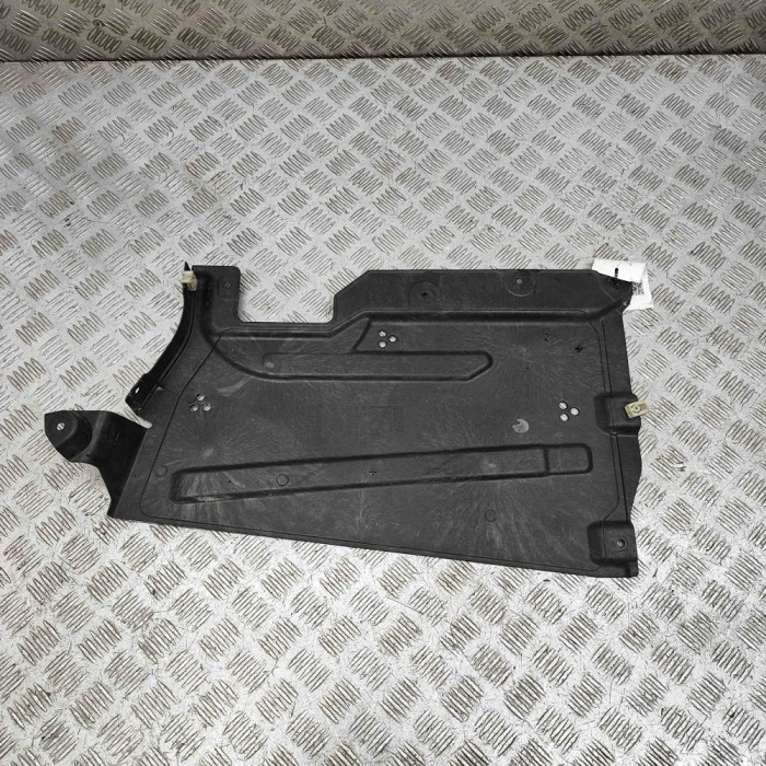 Scut motor st&acirc;nga spate BMW 3 G20, G28 2019 OEM: 7435656