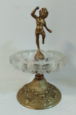 Eleganta scrumiera vintange in stilul Baroc cu elemente din bronz foto