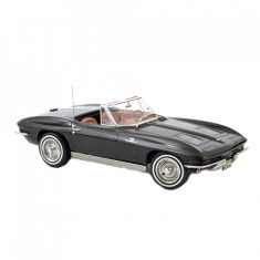 Macheta auto Chevrolet Corvette Sting Ray Cabriolet 1963 negru, 1:18 Norev