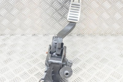 Pedala de accelerație MASERATI GHIBLI M157 2015 OEM: 6700049780,670004978,04861716AD,6PV933966 12438716 foto