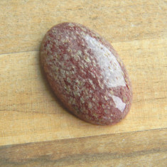 Cabochon (caboson) cuart strawberry (CC2-P2)