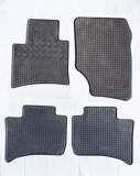 Set covorase cauciuc Vw Touareg, Porsche Cayenne 2010- 4buc; DETERIORAT PASAGER DREAPTA, FATA /SPATE